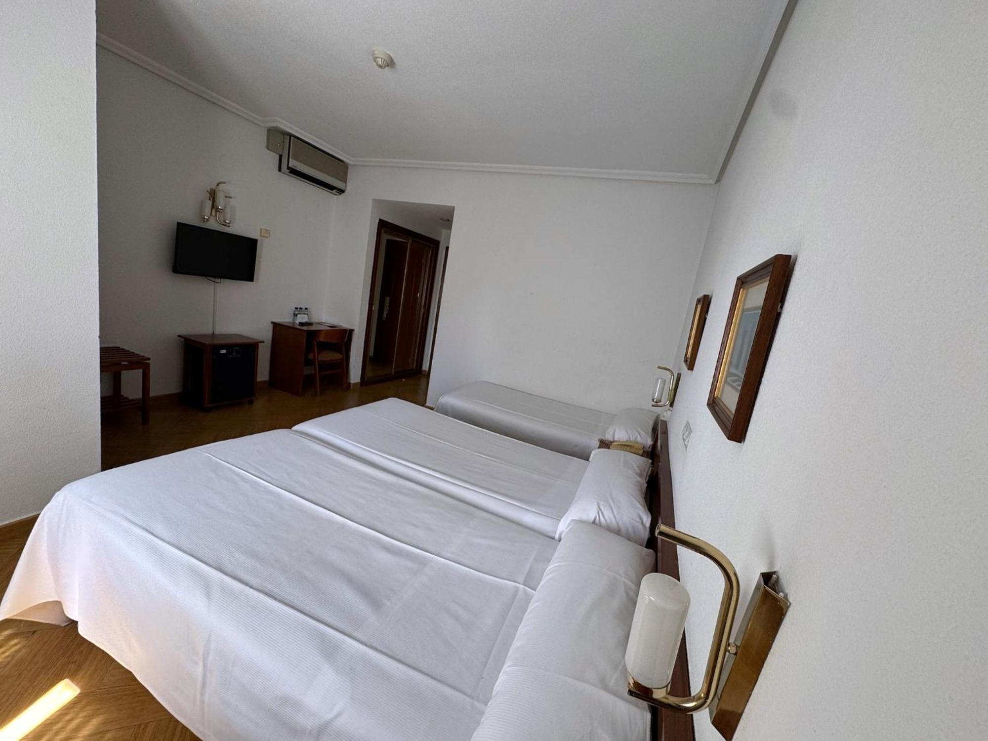 Hotel Ele Acueducto Segovia Exteriör bild